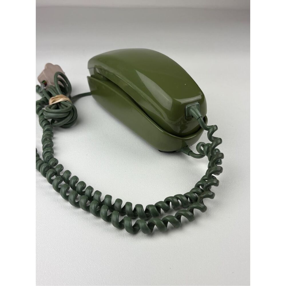 Vintage 1972 Stromberg Carlson Slenderet Rotary Wall Telephone Avocado Green